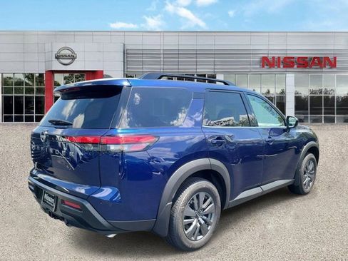 New 2026 Nissan Pathfinder SV w/ SV Premium Package FWD image 5