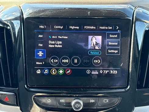 Used 2020 Chevrolet Traverse LT image 35