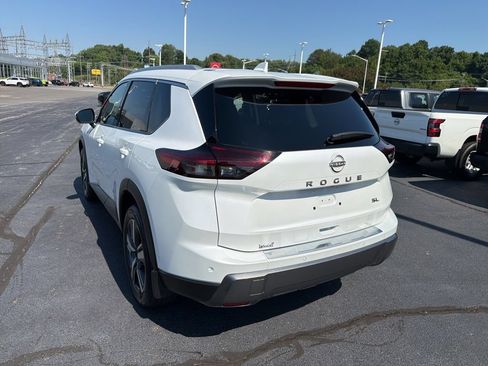 Certified 2024 Nissan Rogue SL w/ SL Premium Package FWD image 5
