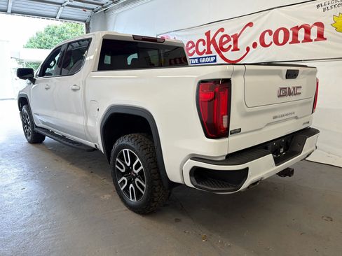 Used 2023 GMC Sierra 1500 AT4 w/ AT4 Premium Package AWD/4WD image 8