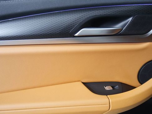 Certified 2022 BMW X3 M40i w/ Parking Assistance Package image 13