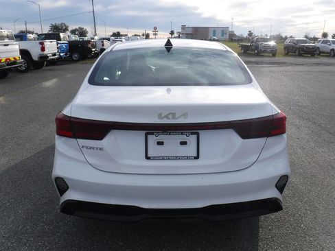 Used 2024 Kia Forte LXS image 5
