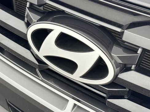 Certified 2025 Hyundai Tucson SE image 37