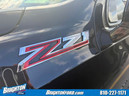 Used 2023 Chevrolet Suburban Z71 image 5
