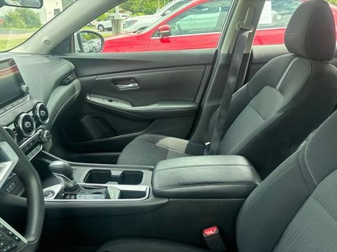 Used 2023 Nissan Sentra SV FWD image 5