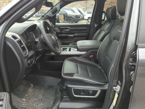 Used 2025 RAM 1500 Laramie w/ Night Edition AWD/4WD image 5