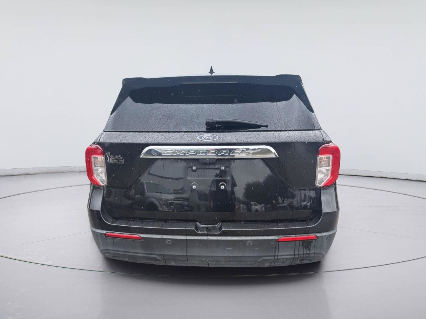 Used 2021 Ford Explorer 2WD image 4