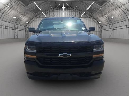 Used 2018 Chevrolet Silverado 1500 Custom w/ Texas Edition RWD image 18