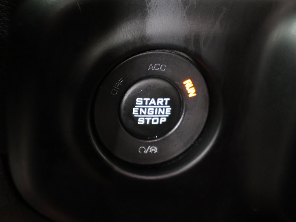 Used 2022 Jeep Wrangler Sport AWD/4WD image 32