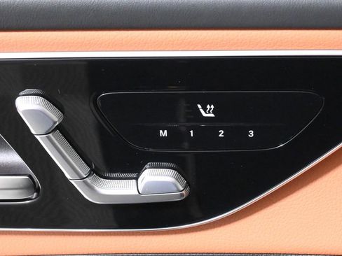 Used 2024 Mercedes-Benz GLC 43 AMG GLC 43 AMG image 25