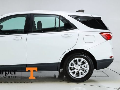Used 2018 Chevrolet Equinox LS FWD image 4