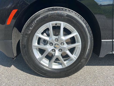 Used 2023 Chevrolet Equinox LS w/ Driver Confidence II Package image 10