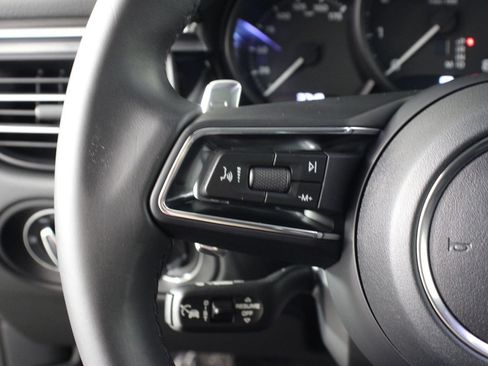 Certified 2026 Porsche Macan AWD/4WD image 14