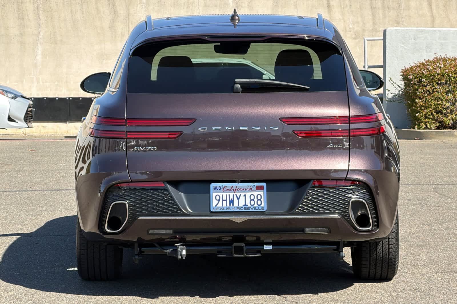 Used 2023 Genesis GV70 2.5T w/ Select Package AWD/4WD image 8