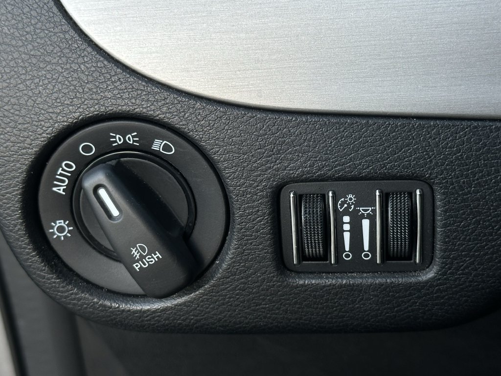 Used 2018 Dodge Grand Caravan GT FWD image 9