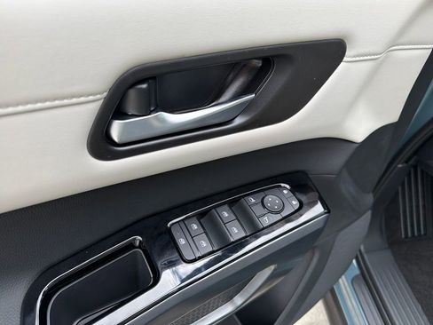 New 2026 Nissan Pathfinder SL AWD/4WD image 18
