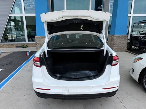 Used 2019 Ford Fusion SE FWD image 37