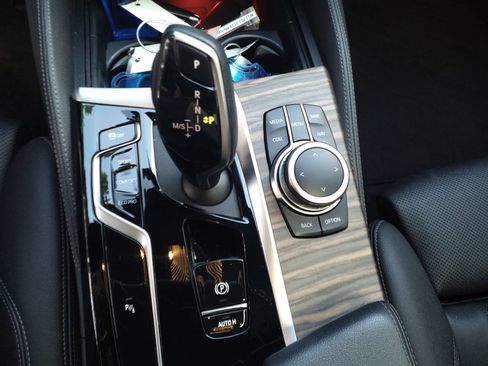 Used 2022 BMW 540i w/ M Sport Package RWD image 29
