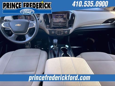 Used 2022 Chevrolet Traverse LS image 14