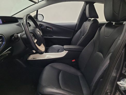 Used 2016 Toyota Prius Two FWD image 17