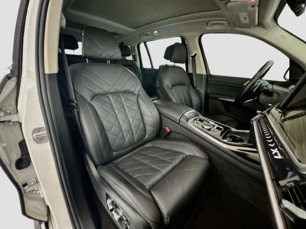 Used 2024 BMW X7 xDrive40i AWD/4WD image 32