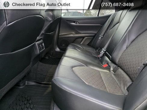 Used 2021 Toyota Camry XSE image 39