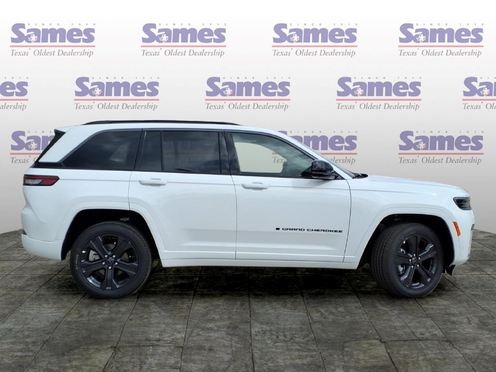 New 2027 Jeep Grand Cherokee Limited AWD/4WD image 4