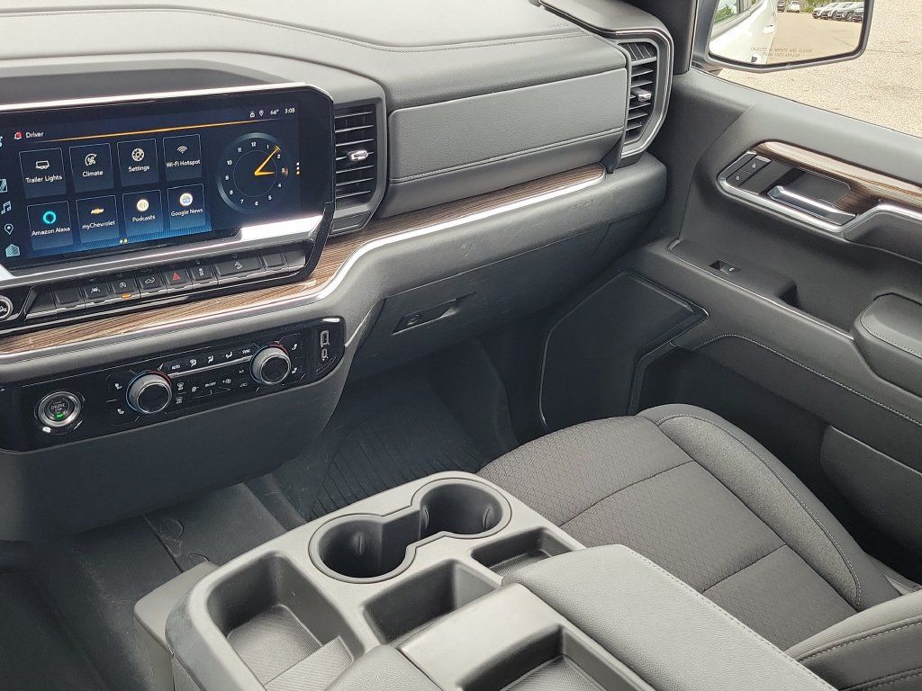Certified 2023 Chevrolet Silverado 1500 RST w/ Z71 Off-Road Package AWD/4WD image 32