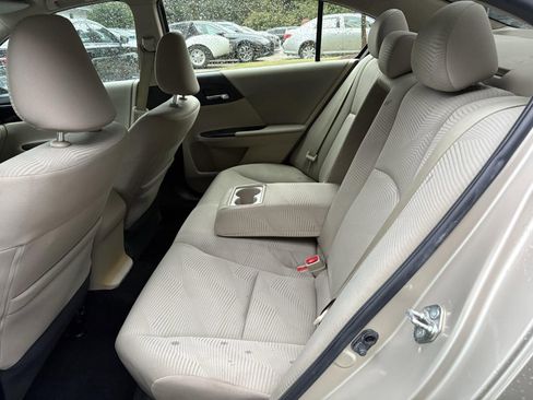 Used 2017 Honda Accord LX image 21