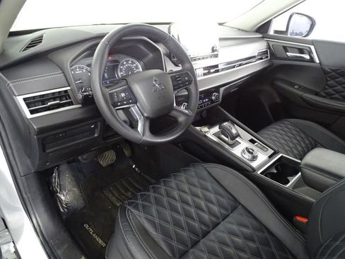 Used 2022 Mitsubishi Outlander SEL image 21