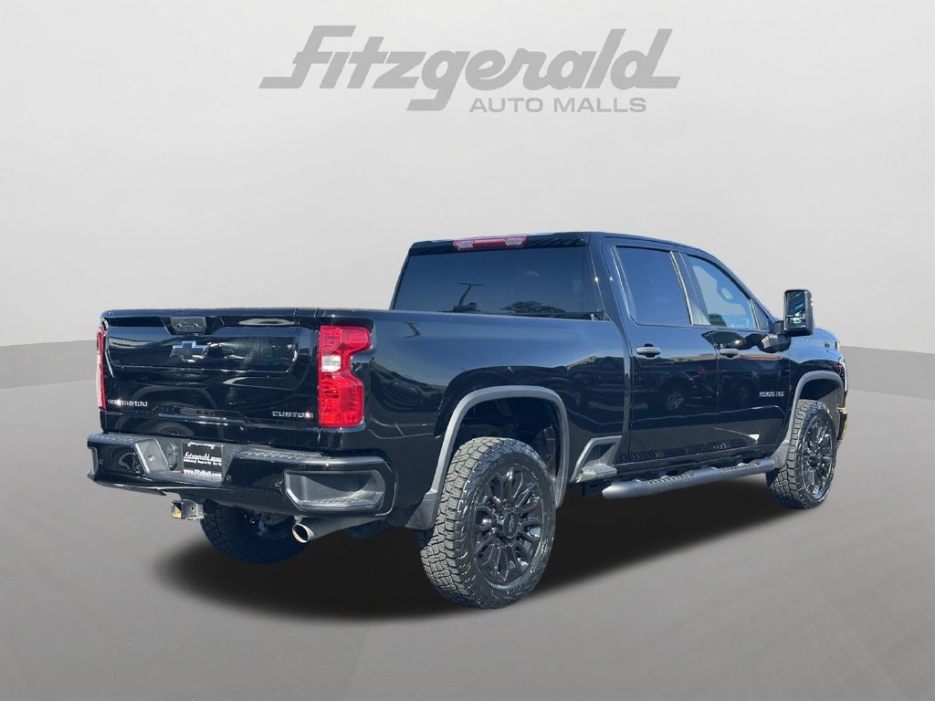 Used 2025 Chevrolet Silverado 2500 Custom w/ Custom Convenience Package AWD/4WD image 3