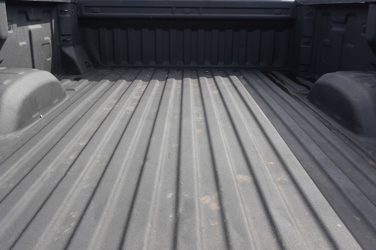 Used 2025 Chevrolet Silverado 2500 W/T AWD/4WD image 14