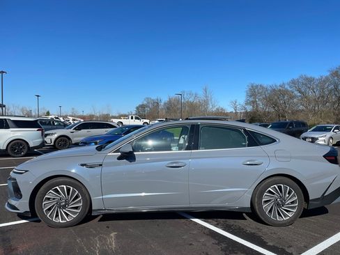 Used 2024 Hyundai Sonata Limited image 6
