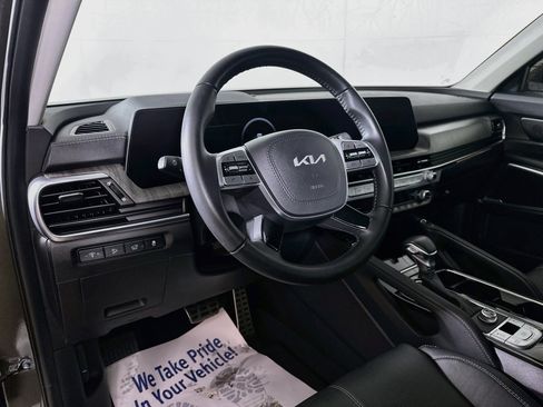 Used 2025 Kia Telluride SX FWD image 9