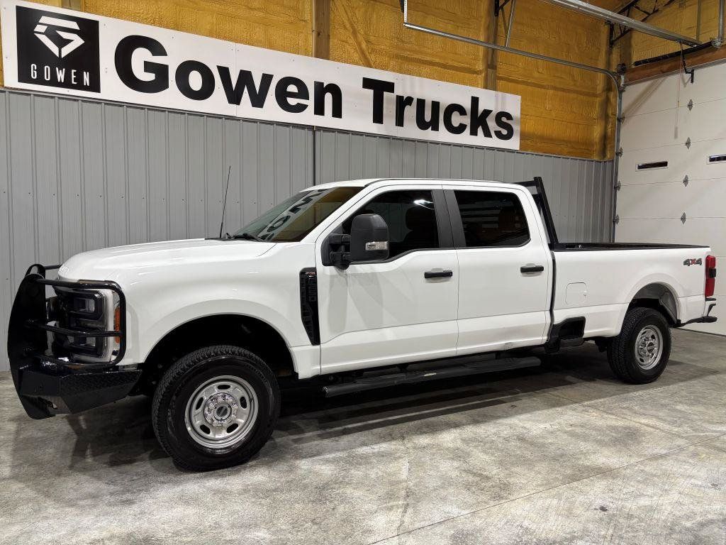 Used 2023 Ford F250 XL w/ STX Appearance Package AWD/4WD image 4