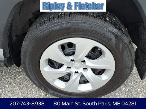 Used 2024 Toyota RAV4 LE AWD/4WD image 10