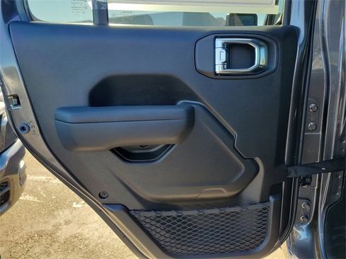 New 2026 Jeep Gladiator Sport image 12