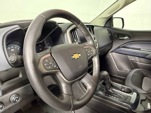 Used 2019 Chevrolet Colorado Z71 AWD/4WD image 16