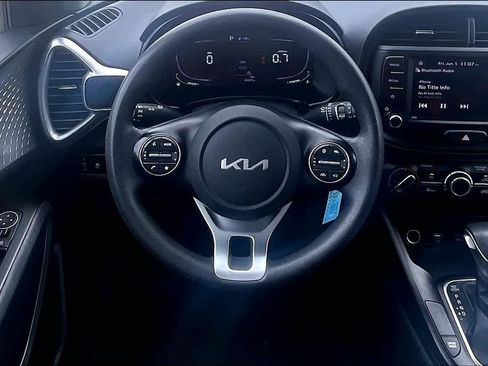 Used 2024 Kia Soul LX w/ Option Group 015 FWD image 12