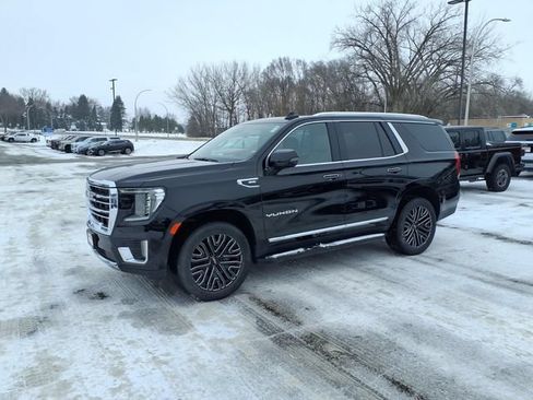 Used 2022 GMC Yukon SLT w/ SLT Luxury Package AWD/4WD image 7