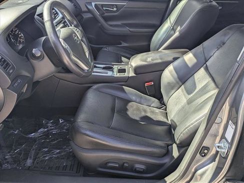 Used 2018 Nissan Altima 2.5 SL FWD image 15