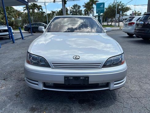 Used 1996 Lexus ES 330 FWD image 8