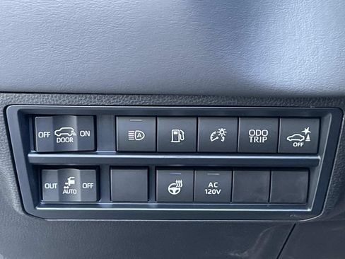 New 2025 Toyota Sequoia Platinum w/ Tow Technology Package AWD/4WD image 29