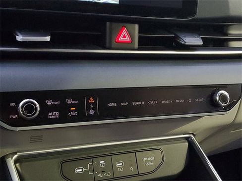 New 2026 Kia Carnival EX image 26