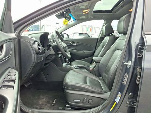 Used 2021 Hyundai Kona Limited w/ Cargo Package image 13