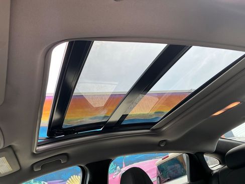 Used 2019 Chevrolet Malibu LT image 40