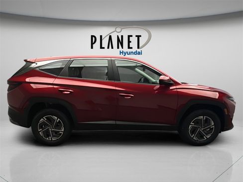 New 2026 Hyundai Tucson Blue SE w/ Tow & Go Package image 8