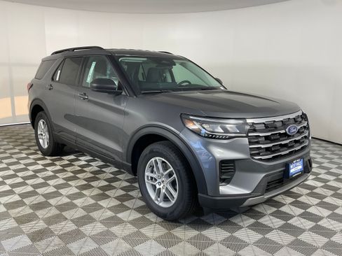 New 2026 Ford Explorer Active AWD/4WD image 10