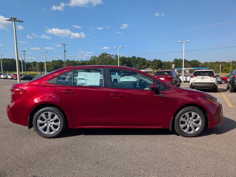 New 2026 Toyota Corolla LE image 6