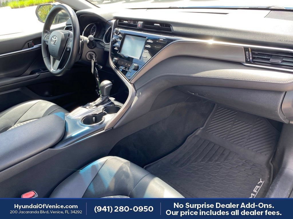 Used 2018 Toyota Camry SE FWD image 15